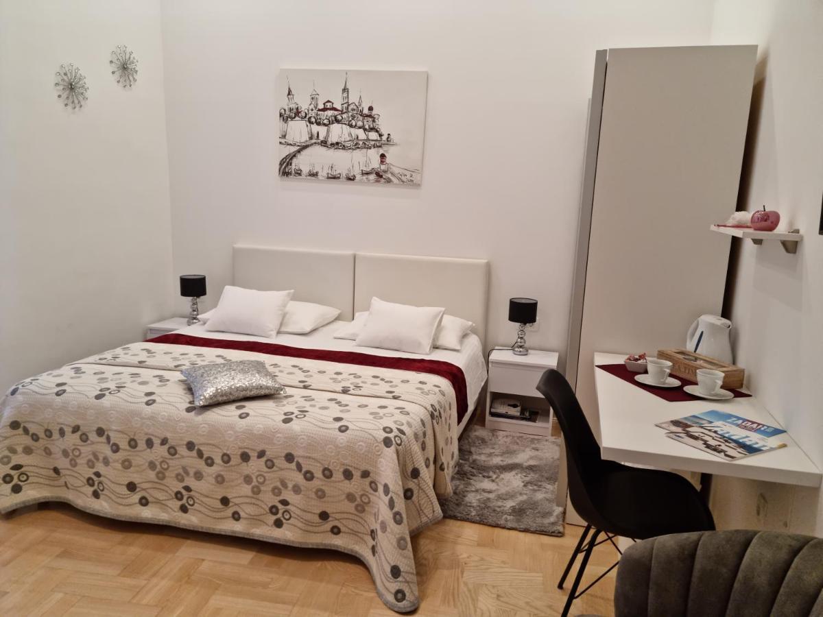 Rooms Tisa Old Town Zadar Exteriör bild
