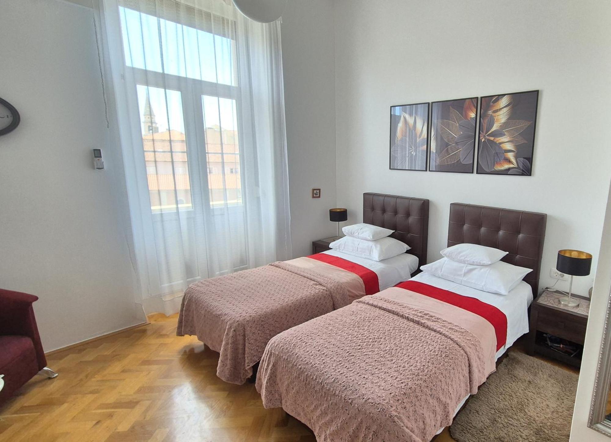 Rooms Tisa Old Town Zadar Exteriör bild